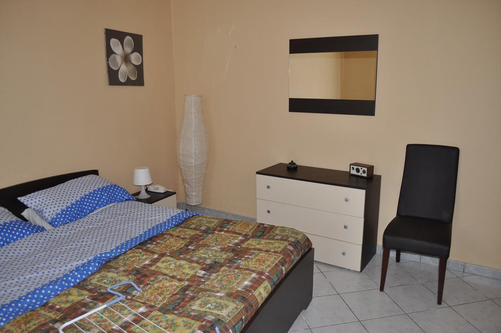 Campi Salentina Casa Vacanza L'Aquilone מראה חיצוני תמונה
